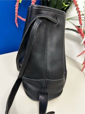 VTG COACH BIXBY 9984 Drawstring Shoulder Sling Bag Black Leather EUC